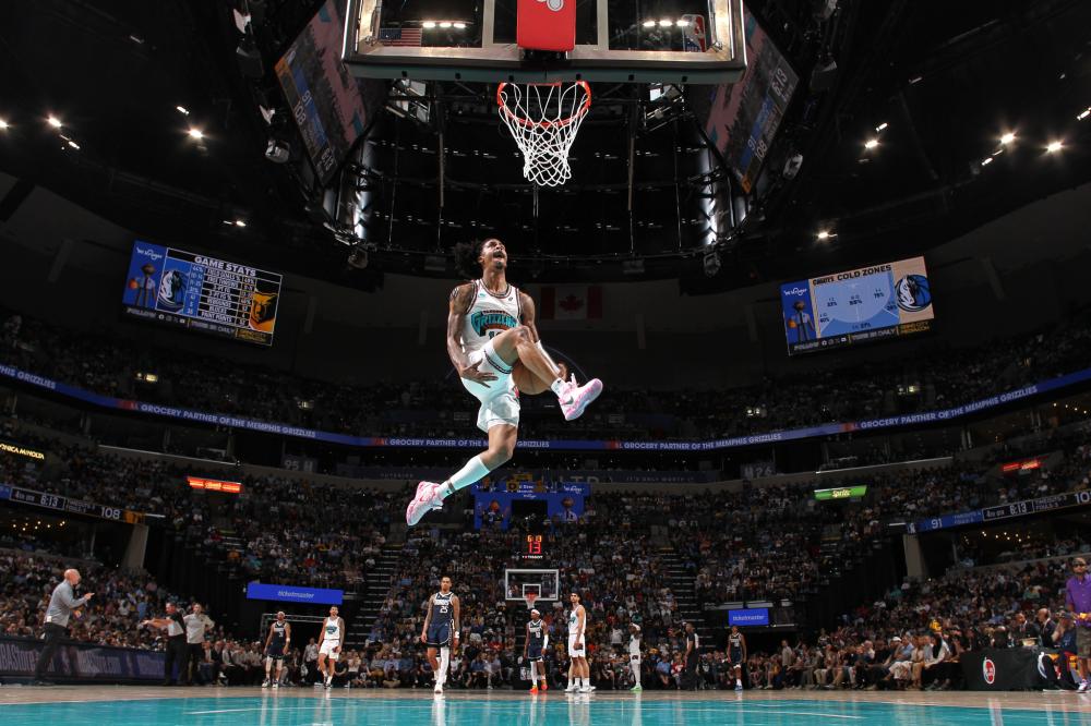 球迷们看到 球迷们看到