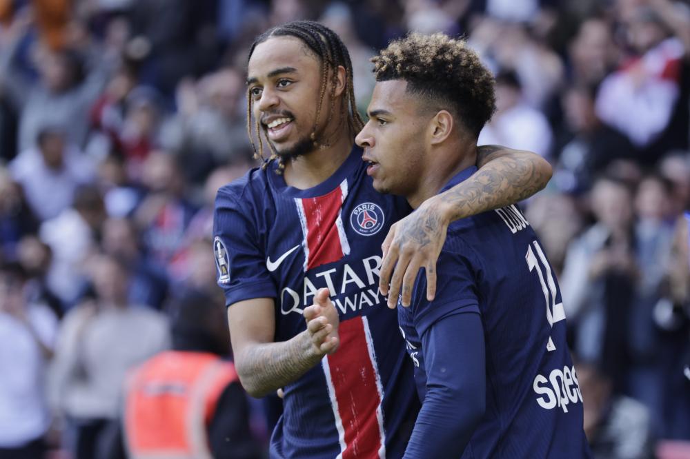 阿拉巴再次拒拜仁絕續約報價 離隊已成定局.